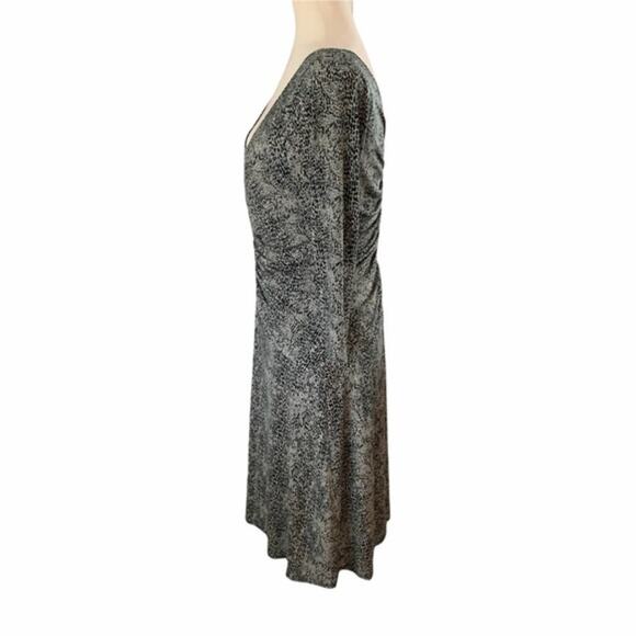 Laundry Grey animal print dress. Gathered in‎ front. Deep V. Long sleeve size M - Picture 3 of 6